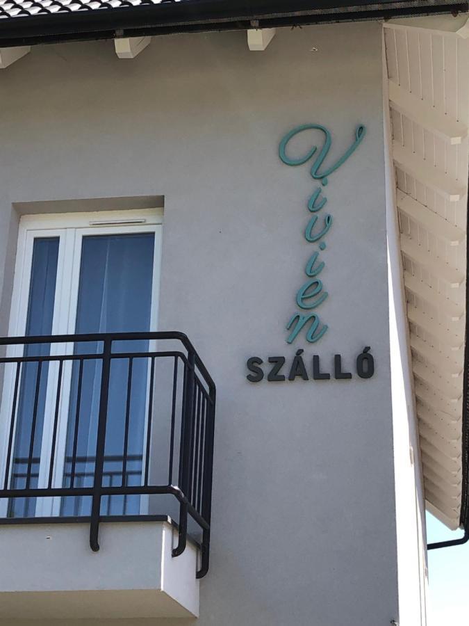 Vivien Szallo Seghedin Exterior foto
